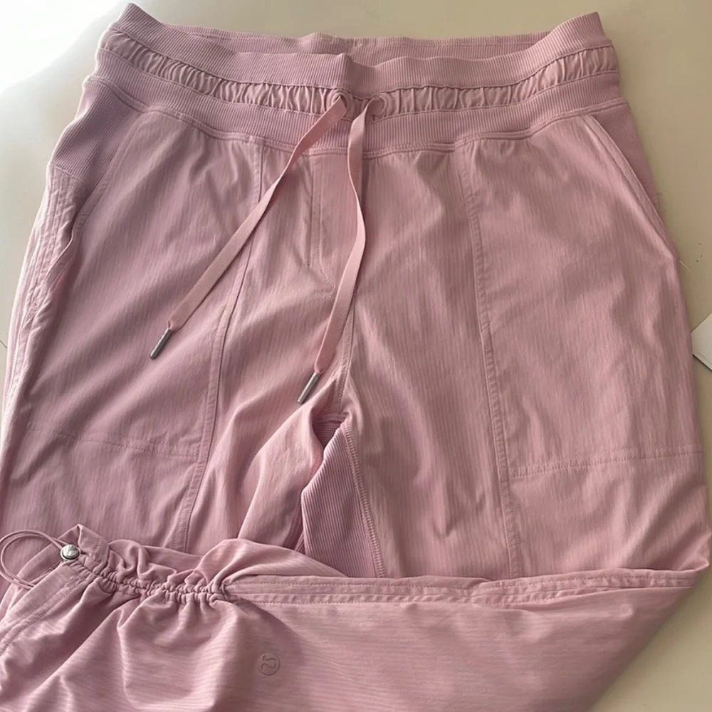 Lululemon Dance Studio Pant Crop Pink Haze Size 6 New - Picture 2 of 6
